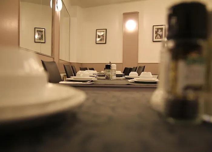 Carlton Hotel 3*